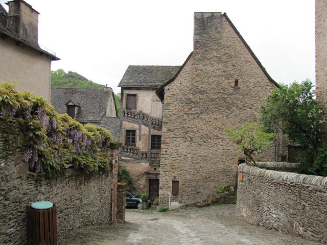 Conques ist eine Reise wert