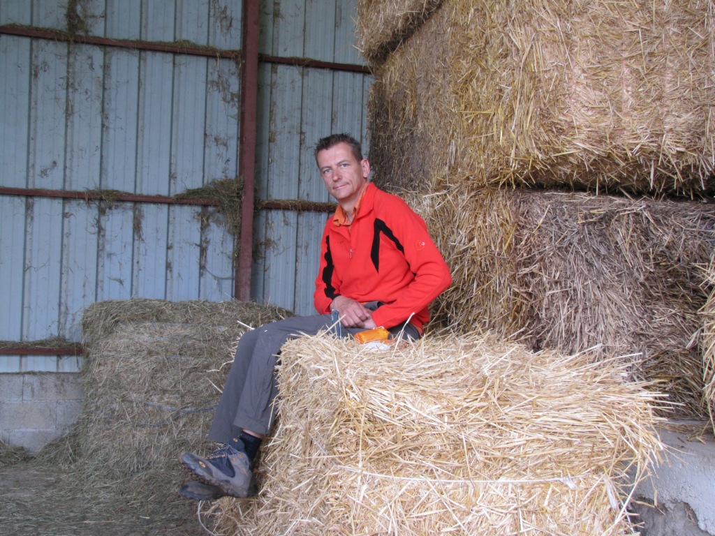 Mittagessen auf Strohballen