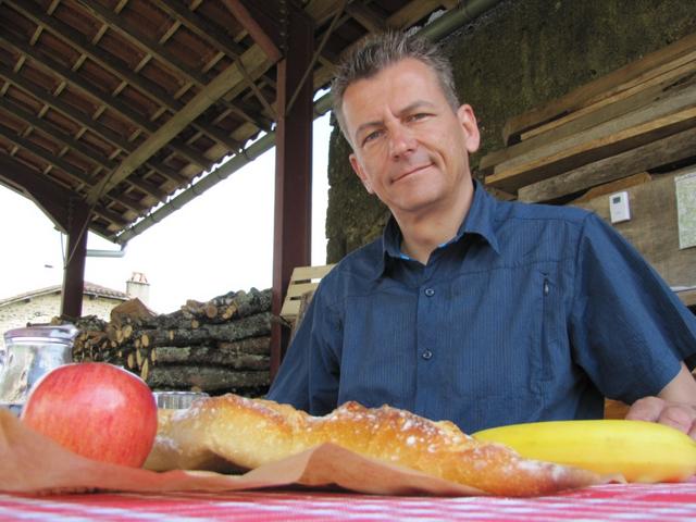 Franco gefällts hier. Eigenes Essen kann konsumiert werden. Wein und Kaffee haben wir bestellt