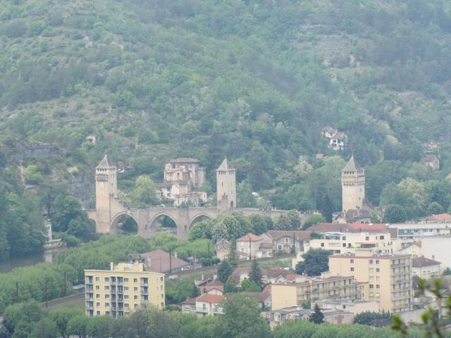 zum ersten mal sehen wir Cahors mit dem Pont Valentré