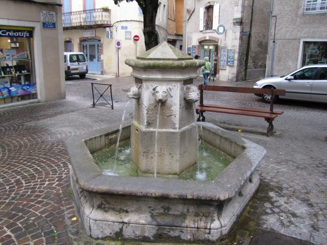 der "Hundebrunnen"