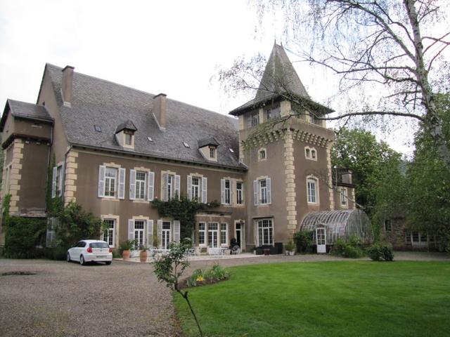 in diesem Schloss haben wir übernachtet. Chambres et Tables d'Hôtes "Château de Viviez"