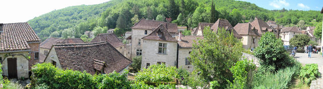 Breitbildfoto von St.Cirq Lapopie