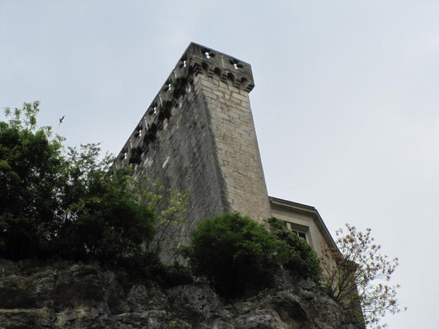 Blick auf die Burg aus dem 14.Jh. mit atemberaubendem Ausblick