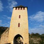 der mittlere Turm auch "Tour du Diable" genannt