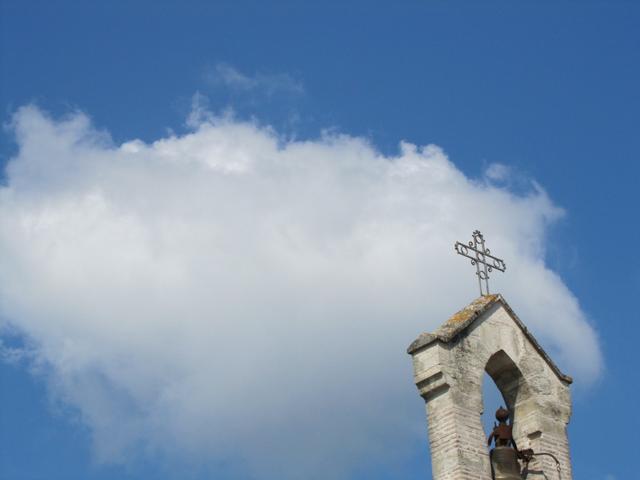 der Glockenturm der Kirche in Labastide-Marnhac