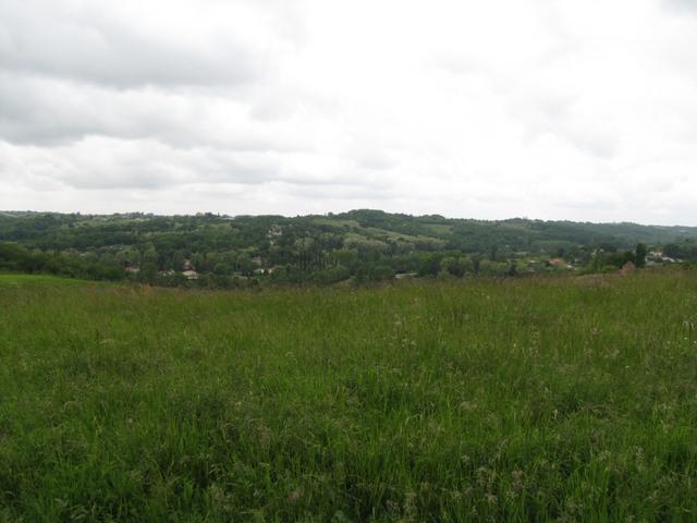 Blick vom Hügelkamm bei Espis Richtung Moissac