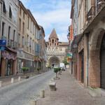 Blick zur Abtei St.Pierre in der Altstadt von Moissac. Die Altstadt ist das einzige schöne in Moissac