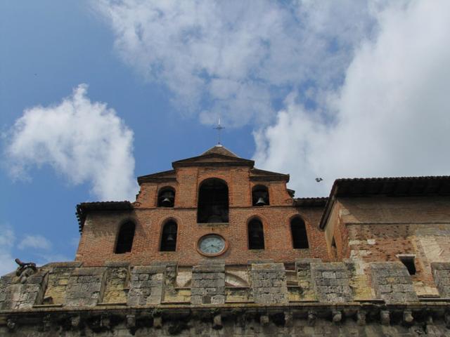 Glockenturm der Abtei St.Pierre