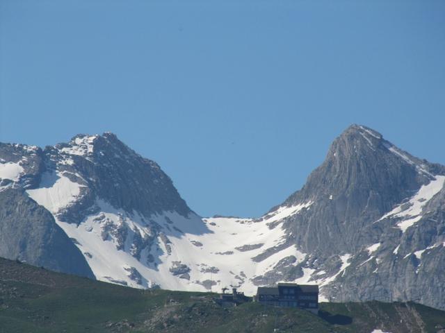 Blick zum Rot Grätli der Übergang von der Bannalp nach Engelberg. Dort waren wir auch schon