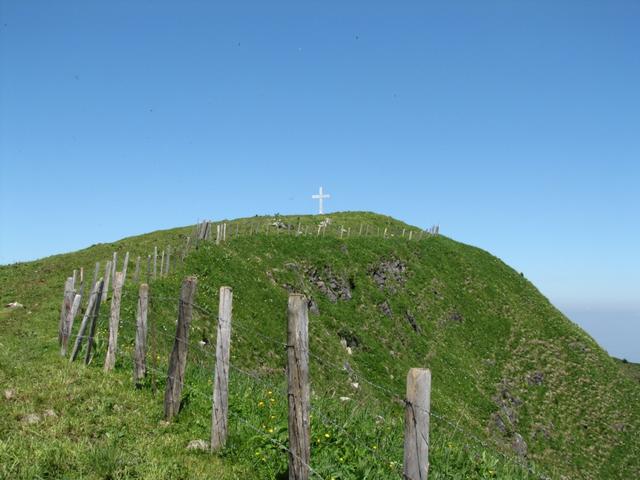 das Gipfelkreuz vom Buochserhorn rückt näher