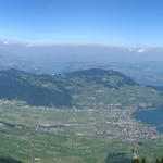 Breitbildfoto  mit Blick auf die Ebene und auf Stans, Stansstad, Ennetbürgen und Buochs