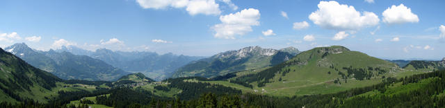 Breitbildfoto vom Flügenspitz aus gesehen, Richtung Amden