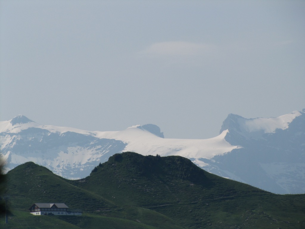 Clariden. Dort waren wir auch schon und zwar auf der Planurahütte