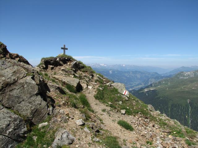 Aussichtspunkt mit Kreuz bei der Kessihütte