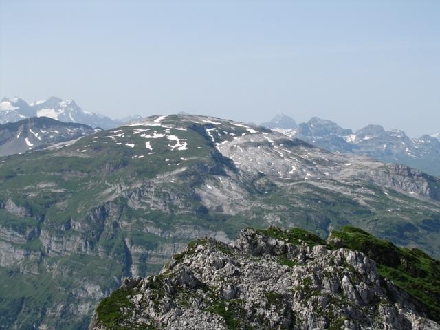 Blick von der Torberglücke zur Silberen. Dort waren wir auch schon