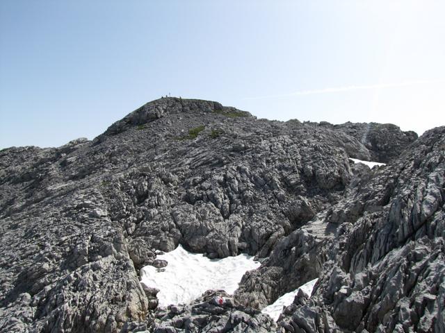bei klarer Sicht, ist der Gipfel vom Mutteristock 2294 m.ü.M. nicht zu verfehlen