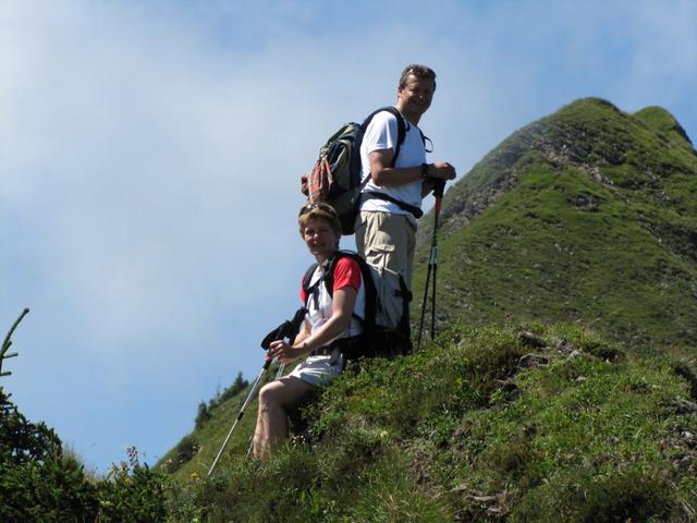 Mäusi und Rolf legen eine kurze Pause ein, und bestaunen die Gegend