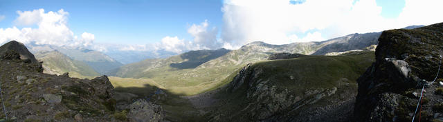 Breitbildfoto auf dem Pischagrat bei Punkt 2593 m.ü.M. mit Blick nach Verborgen Pischa