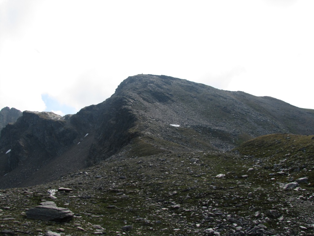 vor dem Pischahorn, muss noch diese Kuppe überwunden werden