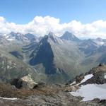 links Silvrettagletscher, danach Vernela Tal, die Unghürhörner, das Süser Tal und der Piz Linard