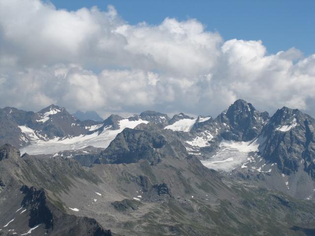 Blick zum Silvrettagletscher mit Verstanclahorn und Piz Buin