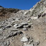 ab hier führt der Bergpfad nur noch über Schutt und Geröll