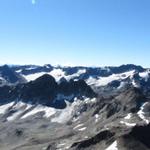 Blick zum Grialetschgletscher mit Piz Sarsura und Piz Vadret