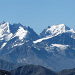 Breitbildfoto mit Piz Palü, Bellavista, Piz Bernina mit Biancograt, Piz Roseg usw.