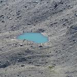 der kleine See bei Punkt 2671 m.ü.M. am Fusse des Piz Radönt