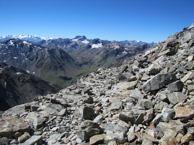 während dem Abstieg kann folgende Aussicht genossen werden