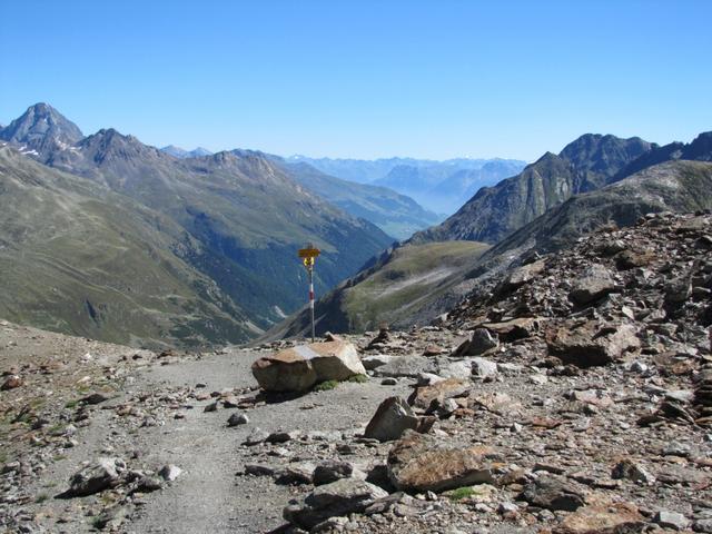 kurz nach der Schwarzhornfurgga biegt der Weg zur Fuorcla Radönt rechts ab