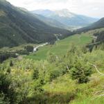 Blick runter zur Alp Pardenn und Monbiel im Hintergrund