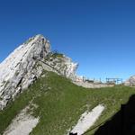 der Weg zum Tomlishorn ist auch für Turnschuh Touristen machbar