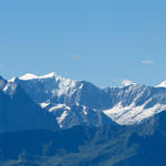 wunderschönes Breitbildfoto Richtung Berner Oberland mit seinen Bergriesen