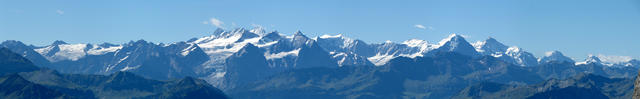 Breitbildfoto mit Blick zu den Berner Alpen. Einfach grandios