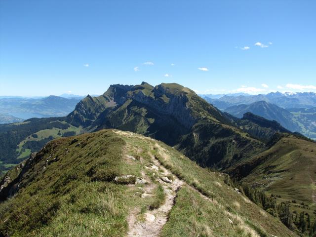 Blick zum Pilatus vom Mittaggüpfi aus gesehen