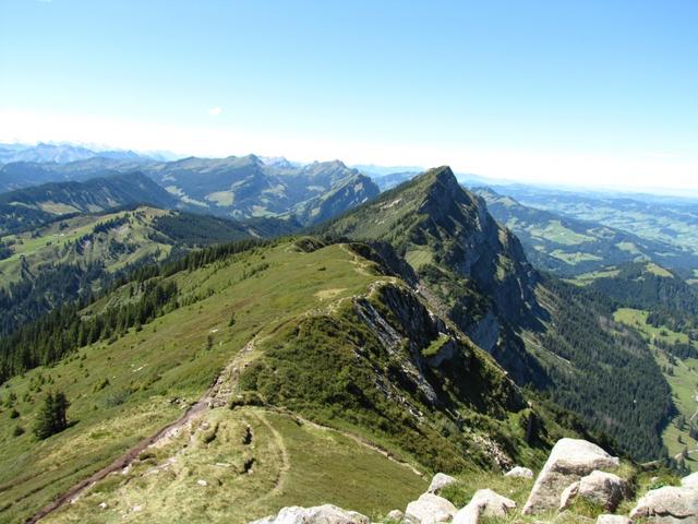 Blick vom Mittaggüpfi zur Stäfeliflue