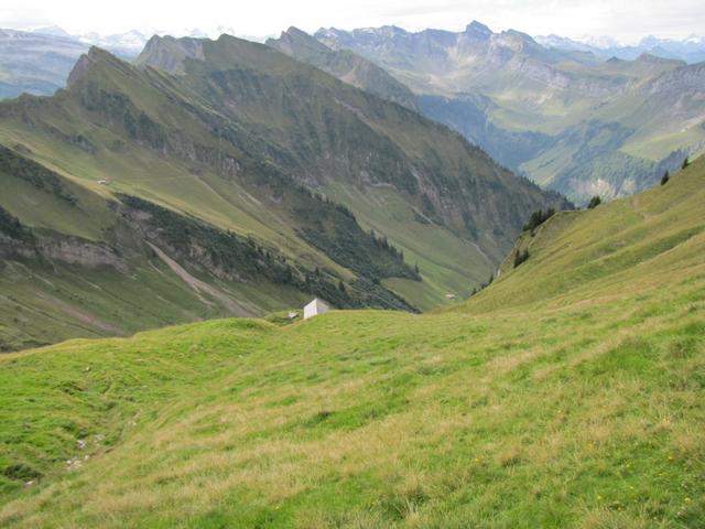 Blick abwärts zur Alphütte Obergross