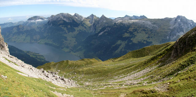 Blick in die Mulde der Fluebrigalp