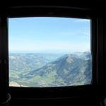 Breitbildfoto in der Bergstation der Seilbahn mit Blick Richtung Sörenberg