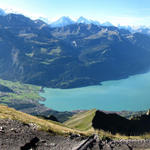 Breitbildfoto vom Brienzer Rothorn aus gesehen Richtung Brienzersee