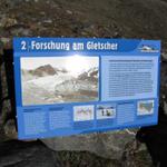 Informationstafel Gletscherlehrpfad. Auf Vollgrösse schalten, möchte man die Informationen lesen 