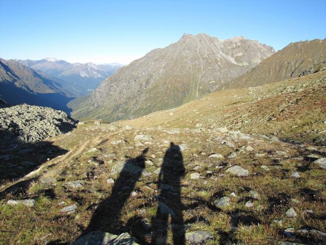 im Galtürtälli wanderten wir zum teil weglos, abwärts Richtung Punkt 2155 m.ü.M.