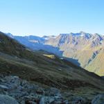 Blick zurück Punkt 2155 m.ü.M. liegt an der Sonne