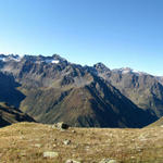 schönes Breitbildfoto auf Ober Silvretta mit Blick Richtung Flüela Schwarzhorn. Dort waren wir auch schon