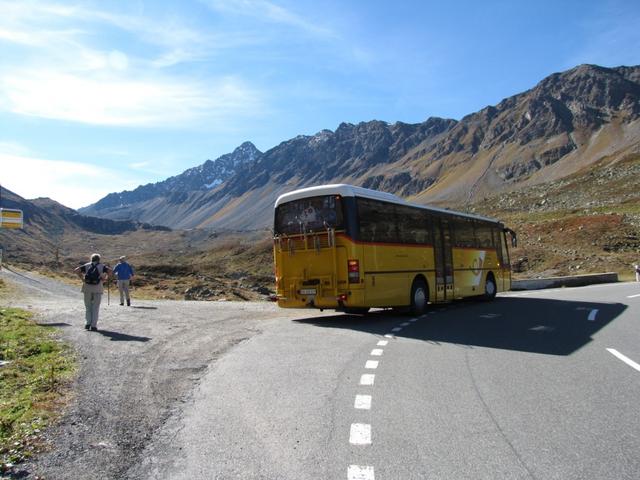 das Postauto hat uns zum Wägerhus auf der Flüelapassstrasse gefahren