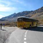 das Postauto hat uns zum Wägerhus auf der Flüelapassstrasse gefahren