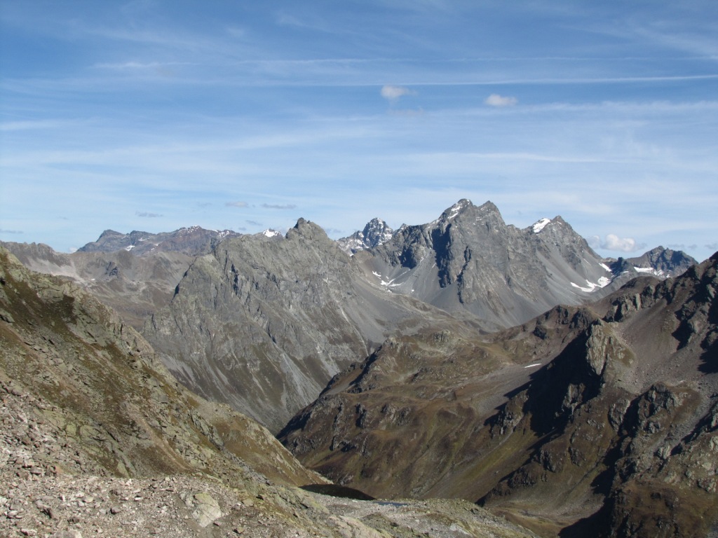 Blick von der Jöriflüelafurgga zu den Plattenhörner und Piz Linard