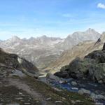 bei Punkt 2489 m.ü.M. Hier fliesst der Jöribach abwärts Richtung Vereina